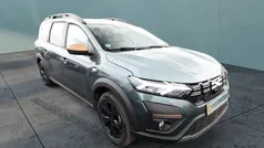 Grün Gebraucht 2024 Dacia Jogger Extreme Van / Kleinbus | 27.188 € (Fairer Preis)