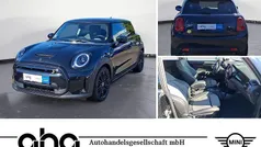 Schwarz Gebraucht 2022 Mini Cooper SE Classic Kleinwagen | 17.430 € (Fairer Preis)