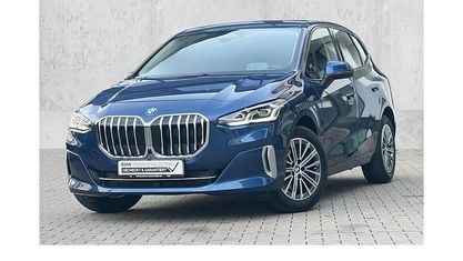 Używany BMW 220 Comfort Edition 163 KM (119 kW) 2025 Niebieski Minivan