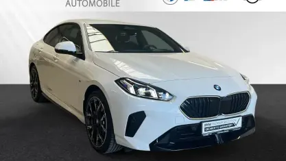 Gebraucht BMW 220 M Sport 170 PS (125 kW) 2025 Alpinweiss Limousine
