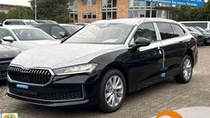 Gebraucht 2025 Skoda Superb Selection Kombi | 45.880 € (Guter Preis)