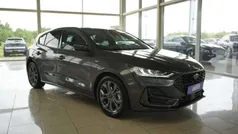 Gebraucht 2025 Ford Focus ST-Line X Limousine | 25.920 € (Superpreis)