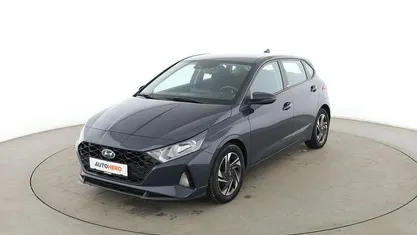 Gebraucht Hyundai i20 Trend 101 PS (74 kW) 2021 Grau Kleinwagen