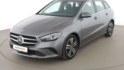 Gebraucht Mercedes B180 Progressive 136 PS (100 kW) 2022 Grau Kleinwagen