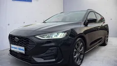 Agate black metallic Gebraucht 2024 Ford Focus ST-Line X Kombi | 25.890 € (Guter Preis)