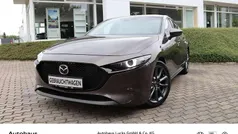 Silber (titanium flash) Gebraucht 2021 Mazda 3 Selection Limousine | 18.829 € (Fairer Preis)