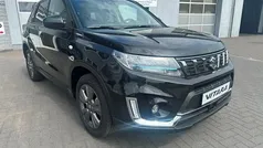 Schwarz Neu 2024 Suzuki Vitara Comfort SUV | 28.500 € (Fairer Preis)