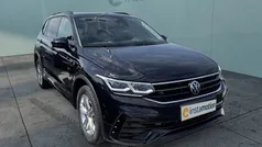 Schwarz Gebraucht 2024 VW Tiguan Allspace R-line SUV | 44.080 € (Fairer Preis)