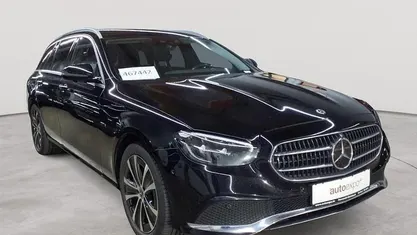Gebraucht Mercedes E300 194 PS (142 kW) 2020 Schwarz Kombi