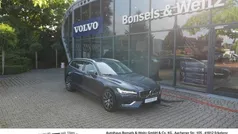 Blau metallic Gebraucht 2022 Volvo V60 Core Kombi | 33.890 € (Superpreis)