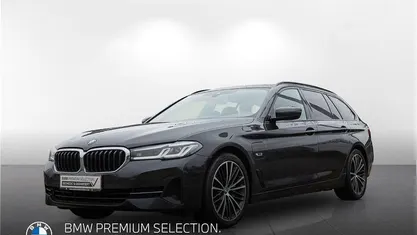 Sophistograu brillanteffekt metalli Gebraucht 2022 BMW 530 Shadowline Kombi | 27.908 € (Fairer Preis)
