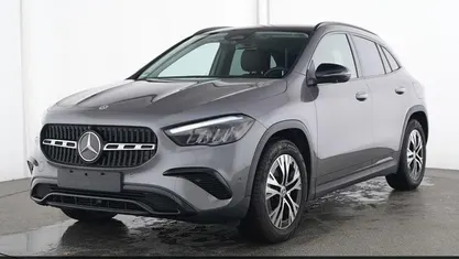 Gebraucht Mercedes GLA220 Progressive 190 PS (139 kW) 2024 Grau SUV