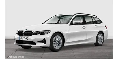 Mineralweiss Gebraucht 2022 BMW 320 Advantage Kombi | 25.490 € (Fairer Preis)