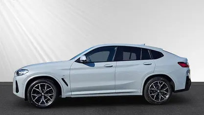 Gebraucht BMW X4 M Sport 190 PS (139 kW) 2024 Grau SUV