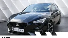 Schwarz Gebraucht 2024 Seat Leon FR Limousine | 29.627 € (Fairer Preis)