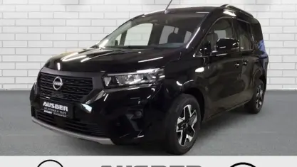 Käytetty Nissan Townstar Tekna 131 HP (96 kW) 2025 Musta Farmari