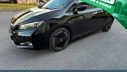 Gebraucht Nissan Leaf N-Connecta 80 kW (110 PS) 2023 Schwarz Kleinwagen