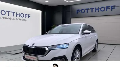 Gebraucht 2023 Skoda Octavia Style Kombi | 19.997 € (Superpreis)