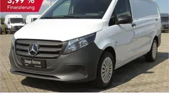 Weiß Gebraucht 2024 Mercedes Vito Van / Kleinbus | 33.142 € (Fairer Preis)