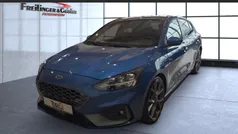 Blau Gebraucht 2022 Ford Focus ST Limousine | 27.990 € (Fairer Preis)
