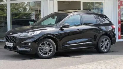 Gebraucht Ford Kuga ST-Line X 150 PS (110 kW) 2024 Schwarz, agate black SUV