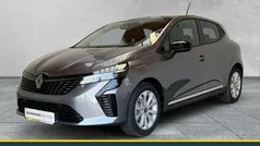 Dezirrot Gebraucht 2025 Renault Clio V Evolution Limousine | 19.490 € (Fairer Preis)