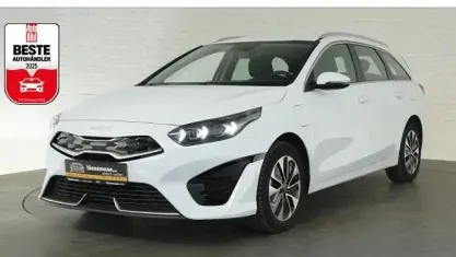 Gebraucht Kia Ceed Sportswagon Vision 141 PS (103 kW) 2022 Cararra weiß Kombi