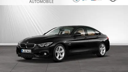 Black sapphire metallic Gebraucht 2017 BMW 440 Sport Line Coupé | 27.850 € (Guter Preis)