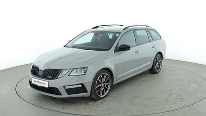 Grau Gebraucht 2020 Skoda Octavia RS Kombi | 23.700 € (Fairer Preis)