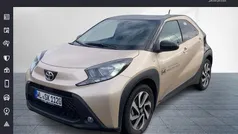 Beige Gebraucht 2025 Toyota Aygo Kleinwagen | 17.880 € (Fairer Preis)