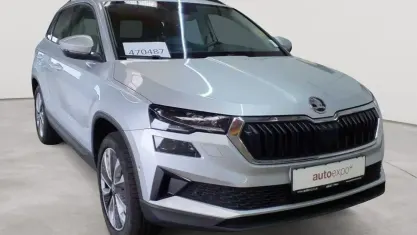 Gebraucht Skoda Karoq Style 150 PS (110 kW) 2023 Brilliantsilber metallic SUV