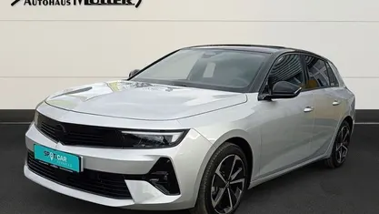 Silber Gebraucht 2024 Opel Astra Ultimate Limousine | 22.875 € (Guter Preis)