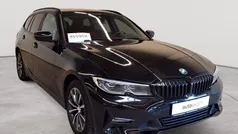 Saphirschwarz metallic Gebraucht 2022 BMW 318 Advantage Kombi | 20.390 € (Fairer Preis)