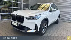 Alpinweiß uni Gebraucht 2024 BMW X1 Efficient Dynamics SUV | 39.998 € (Guter Preis)