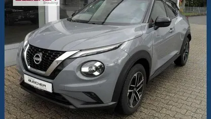 Grau Gebraucht 2025 Nissan Juke N-Connecta SUV | 19.490 € (Guter Preis)