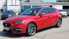 Rot (\ (metallic) Gebraucht 2021 Seat Leon FR Limousine | 24.990 € (Etwas zu teuer)