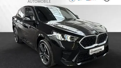 Gebraucht BMW X2 M Sport 163 PS (119 kW) 2025 Black sapphire SUV