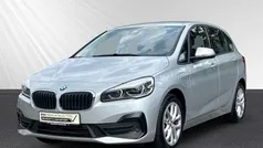 Glaciersilber metallic Gebraucht 2020 BMW 225 Active Tourer Advantage Van / Kleinbus | 20.990 € (Fairer Preis)