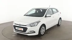 Weiß Gebraucht 2018 Hyundai i20 Trend Limousine | 13.350 € (Fairer Preis)