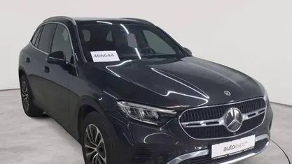 Gebraucht Mercedes GLC220 Advanced 197 PS (144 kW) 2023 Graphitgrau metallic SUV
