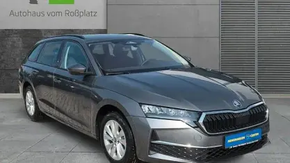Neu Skoda Octavia Selection 150 PS (110 kW) 2025 Grau Kombi