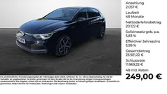 Deep black perleffekt (metallic) Gebraucht 2020 VW Golf VIII Style Limousine | 22.179 € (Fairer Preis)
