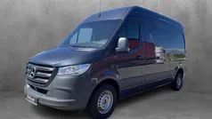 Tenoritgrau Gebraucht 2023 Mercedes Sprinter Van | 36.899 € (Guter Preis)
