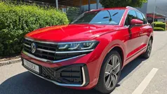 Chilirot metallic Gebraucht 2023 VW Touareg R-line SUV | 69.890 € (Fairer Preis)