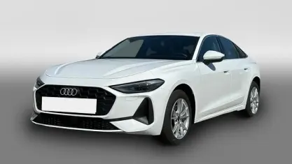 Neu Audi A5 Comfort 150 PS (110 kW) 2025 Weiß Kombi