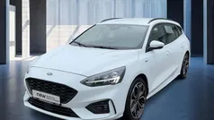 Weiß Gebraucht 2022 Ford Focus ST-Line Kombi | 17.490 € (Superpreis)