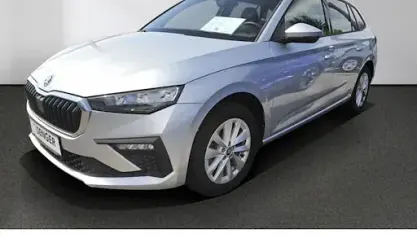 Gebraucht Skoda Scala Selection 116 PS (85 kW) 2025 Brillantsilber metallic Kleinwagen