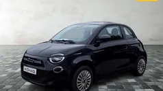 Schwarz Gebraucht 2023 Fiat 500e Action Kleinwagen | 21.999 € (Fairer Preis)