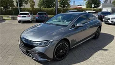 Grau Gebraucht 2024 Mercedes EQE300 AMG line Limousine | 49.989 € (Guter Preis)