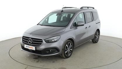 Gebraucht Mercedes T180 Progressive 116 PS (85 kW) 2023 Grau Van / Kleinbus